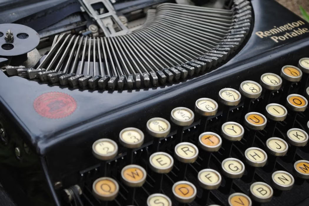 QWERTY — чтобы ты медленно печатал
